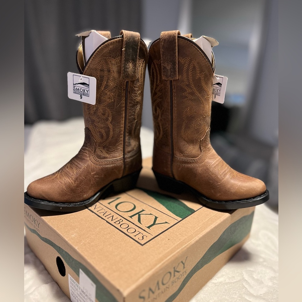 Toddler Cowboy Boots size 9, Smoky Mountain Boots